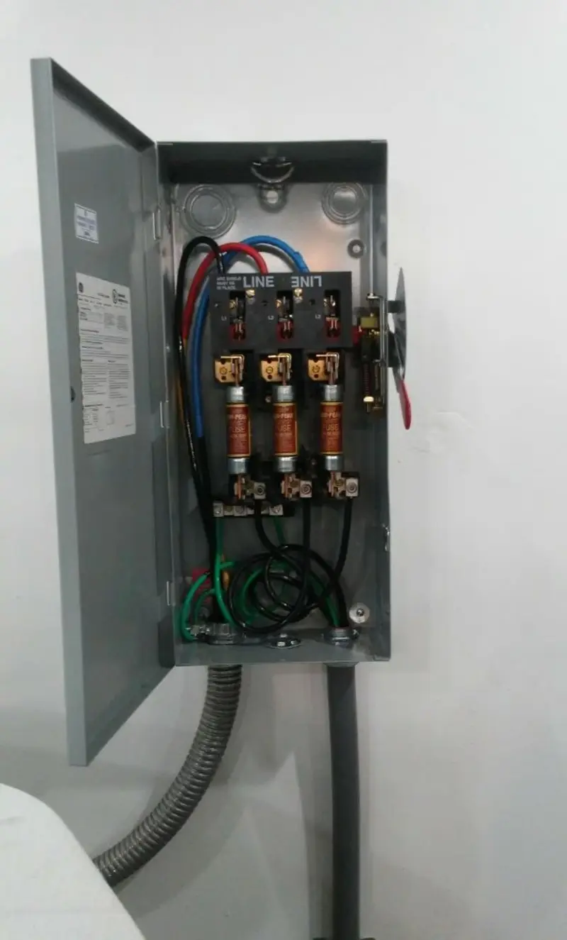 Three-phase disconnect switch installed for Electrical Wiring & Rewiring in Dunlap
